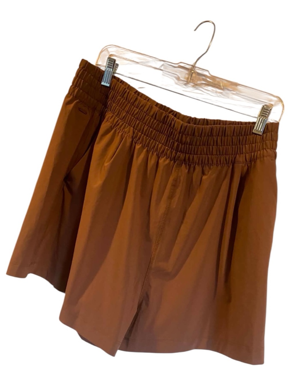 NWT Vuori Villa Shorts SABLE Size: L - Picture 4 of 6